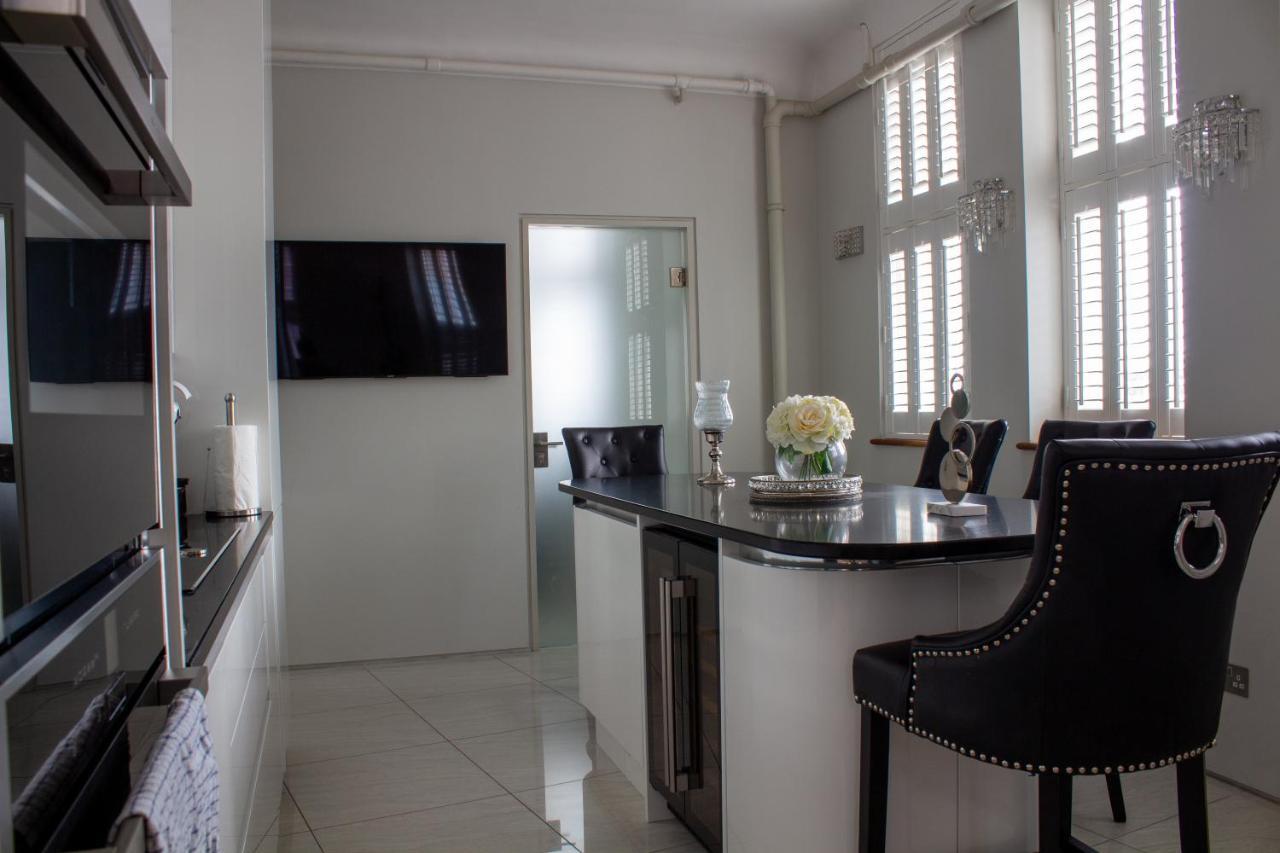 Liberty At Utopia Penthouse By Mgroupsa Σουόνσι Εξωτερικό φωτογραφία